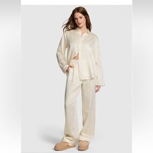 NWT Victorias Secret silky Cream Women's Pajama Set